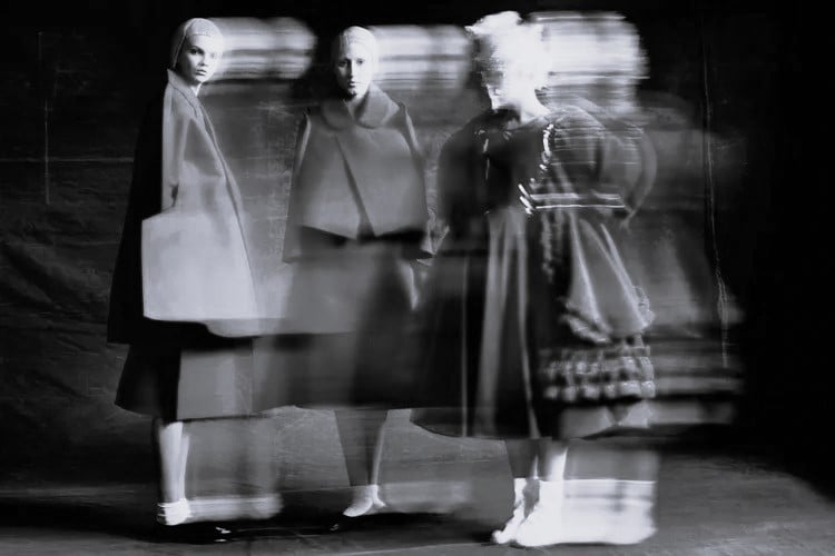 O FRISSON EM TORNO DA COMME DES GARÇONS